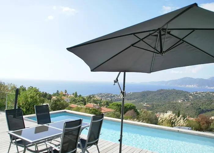 Sunset With Bay View Vila