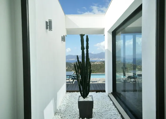 Villa Sunset With Bay View *